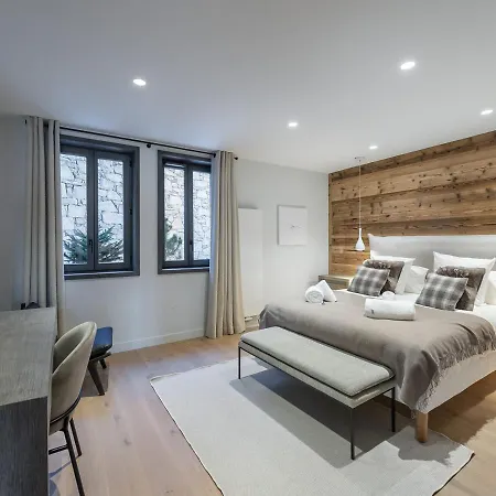 Neuf Proche Pistes, 4 Avec Sauna Et Cheminee - Fr-1-562-63 Apartamento