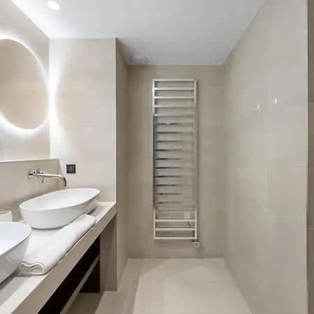 Apartamento Neuf 8 Pers, Sauna, Cheminée, Parking - Fr-1-562-63 Courchevel