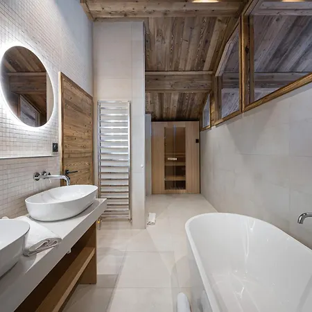 Neuf 8 Pers, Sauna, Cheminée, Parking - Fr-1-562-63 * Courchevel