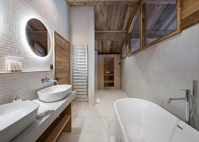 Neuf 8 Pers, Sauna, Cheminee, Parking - Fr-1-562-63 * Courchevel